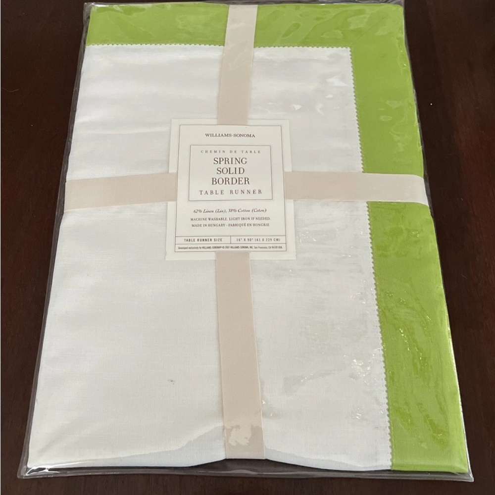 NWT Williams Sonoma Spring Solid Border Table Runner Linen (62%) & Cotton (38%)